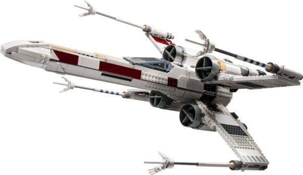 LEGO Star Wars UCS 75355 Ultimate Collector Series X-wing Starfighter