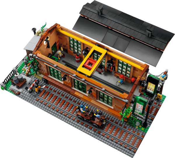Bricklink Designer Program Series 2 : Old Train Engine Shed (910033) - Afbeelding 2
